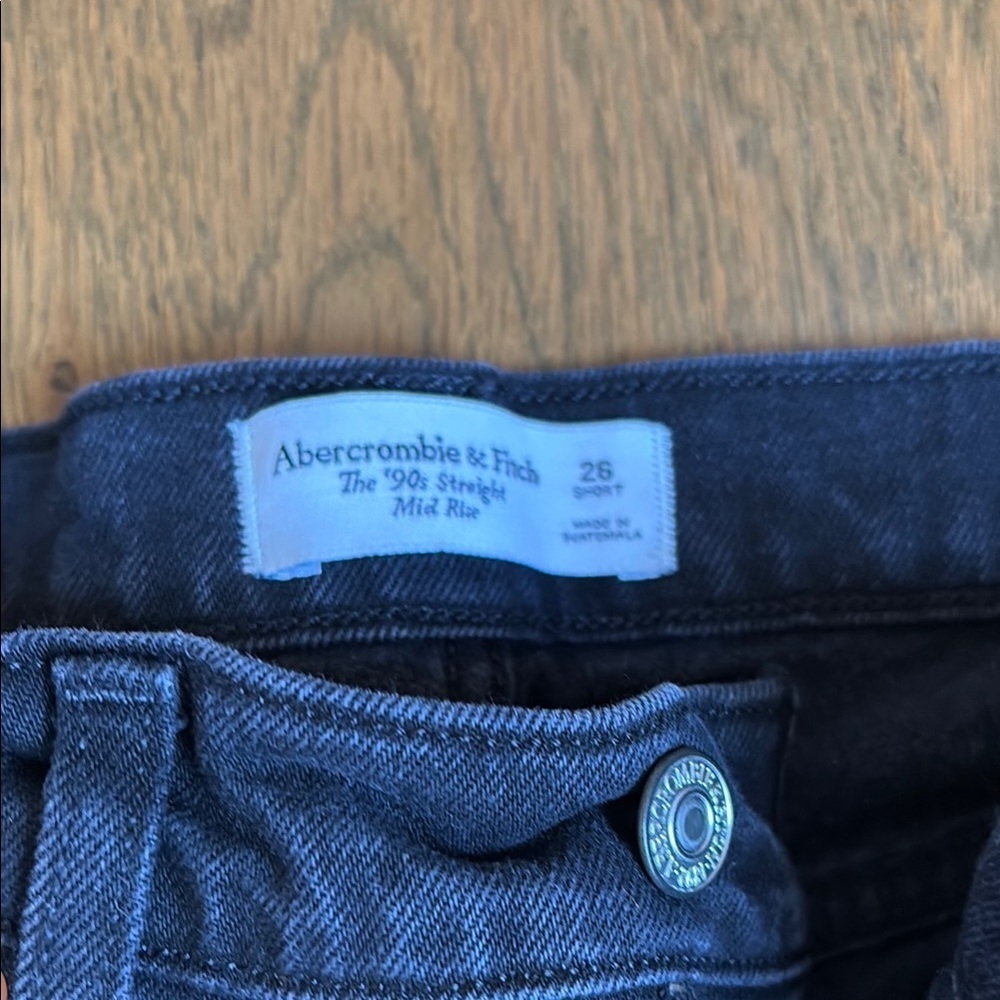 Abercrombie & Fitch The 90, Straight Mid Rise jeans size 26 short - Picture 2 of 8